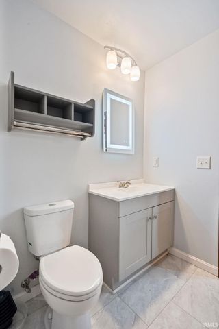 1908 VERSAILLES Drive, Kokomo, IN 46902