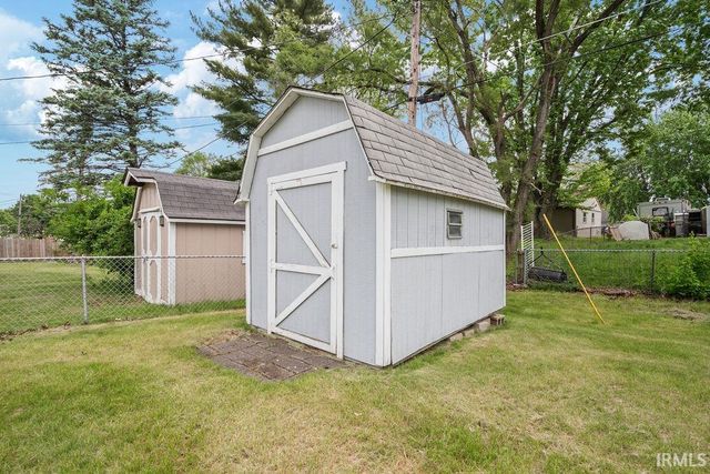 1908 VERSAILLES Drive, Kokomo, IN 46902