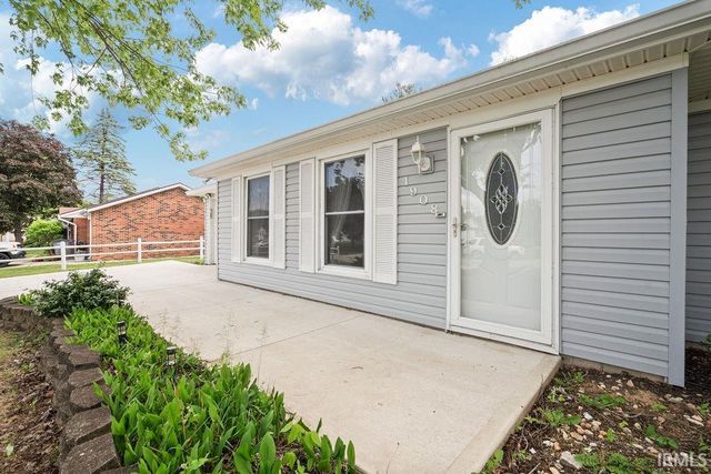 1908 VERSAILLES Drive, Kokomo, IN 46902