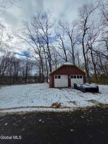 26 Van Derveer Street, Amsterdam, NY 12010