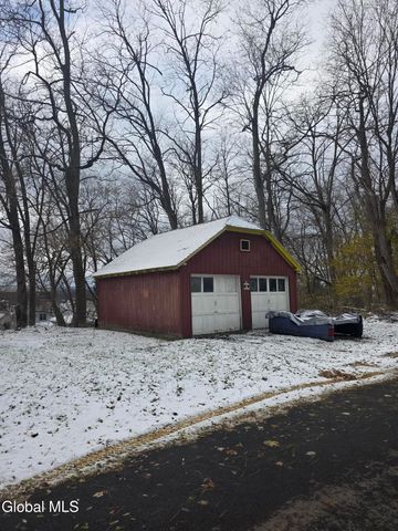 26 Van Derveer Street, Amsterdam, NY 12010