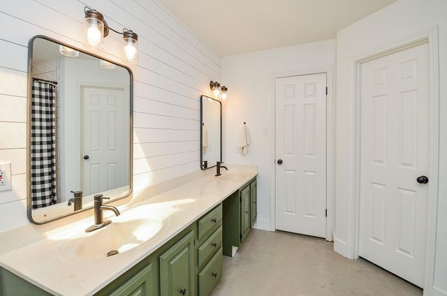 1816 Pine Cone Drive, Katy, TX 77493