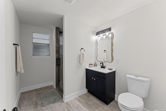 1722 W Mistletoe, San Antonio, TX 78201