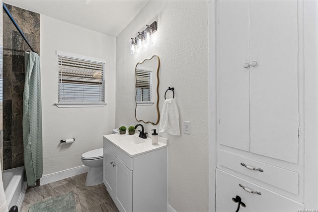1722 W Mistletoe, San Antonio, TX 78201
