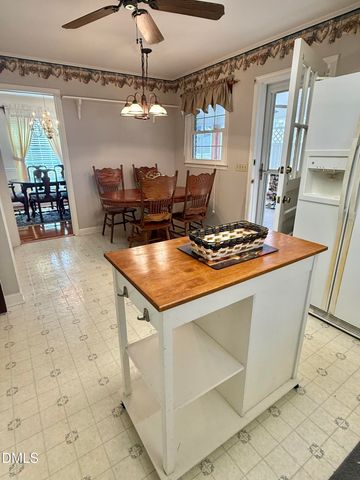 424 Tanglewood Circle, Roxboro, NC 27573