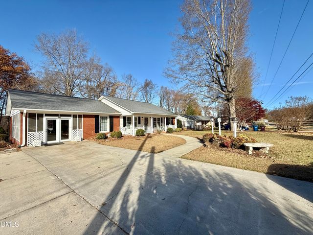 424 Tanglewood Circle, Roxboro, NC 27573