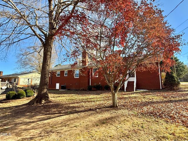 424 Tanglewood Circle, Roxboro, NC 27573