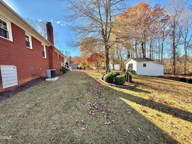 424 Tanglewood Circle, Roxboro, NC 27573