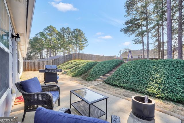 537 Vickers Lane, Locust Grove, GA 30248