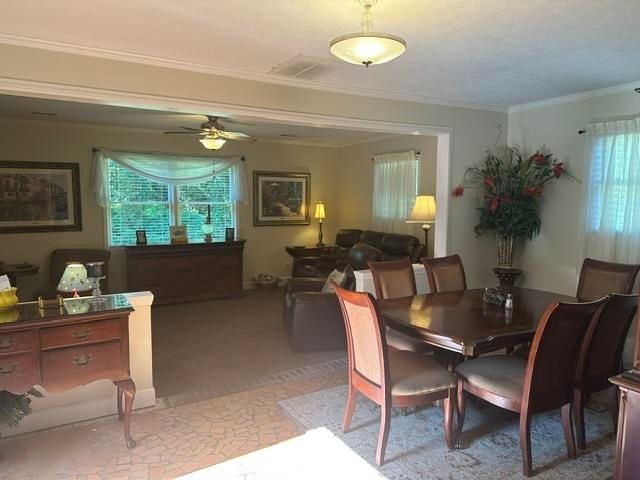 6147 Hughes Ln., Conway, SC 29526