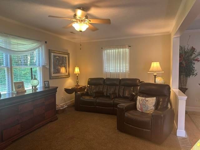 6147 Hughes Ln., Conway, SC 29526