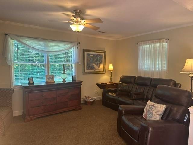 6147 Hughes Ln., Conway, SC 29526