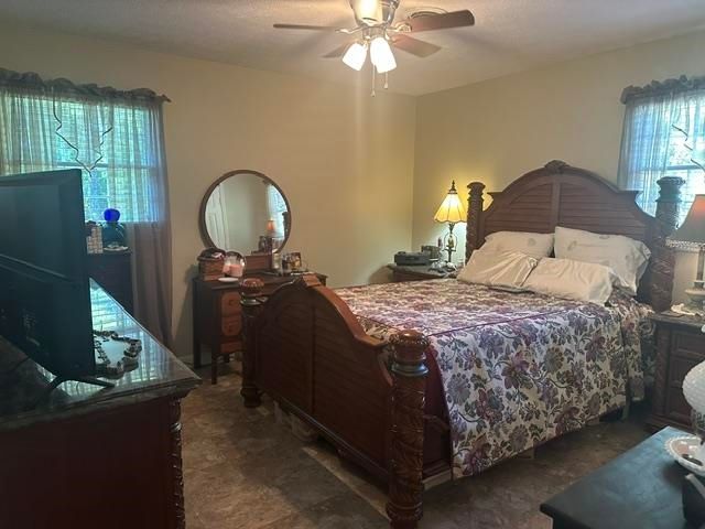 6147 Hughes Ln., Conway, SC 29526