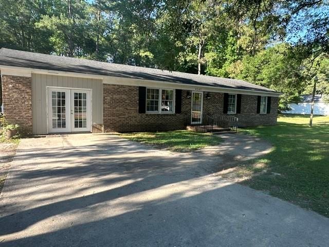 6147 Hughes Ln., Conway, SC 29526