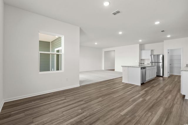 316 Sporting Dr, Aynor, SC 29511