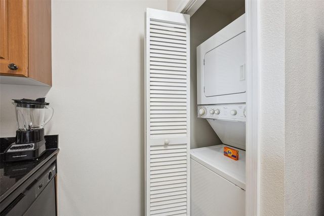 7395 UNIVERSAL BOULEVARD 904, Orlando, FL 32819