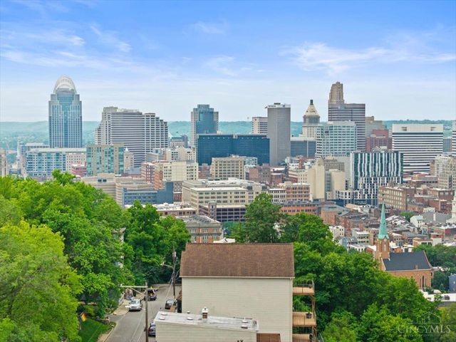 1861 Walker Street, Cincinnati, OH 45202