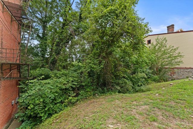1861 Walker Street, Cincinnati, OH 45202
