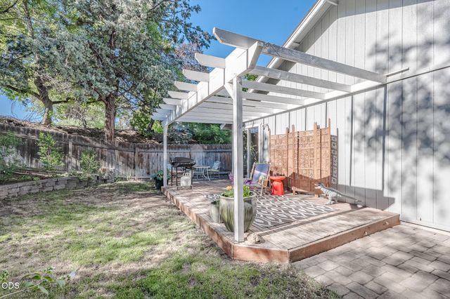 2653 NE Genet Court, Bend, OR 97701