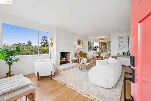 1321 Grizzly Peak Blvd, Berkeley, CA 94708