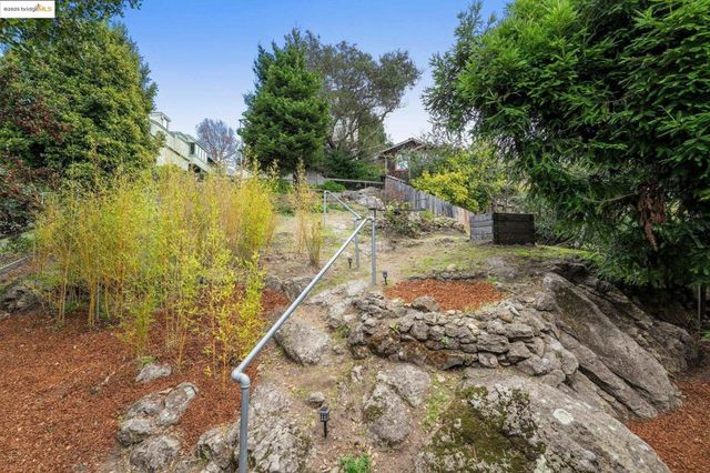 1321 Grizzly Peak Blvd, Berkeley, CA 94708