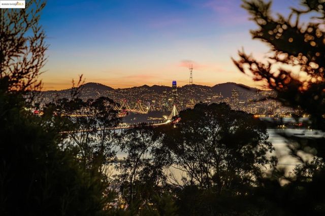 1321 Grizzly Peak Blvd, Berkeley, CA 94708