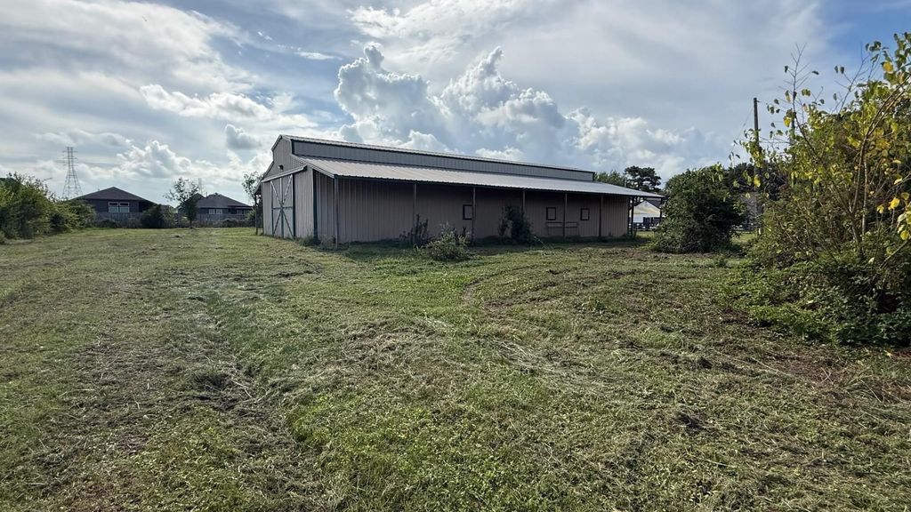 3630 Ave J, Santa Fe, TX 77510