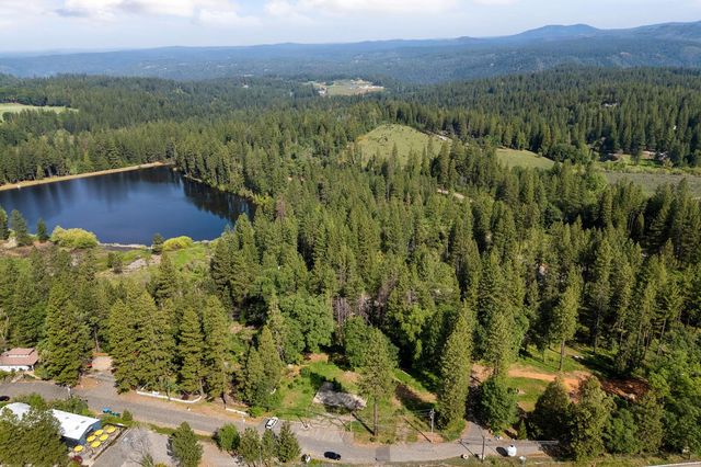 3435 Carson Rd, Camino, CA 95709