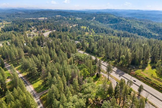 3435 Carson Rd, Camino, CA 95709