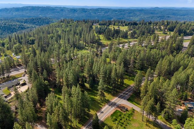 3435 Carson Rd, Camino, CA 95709