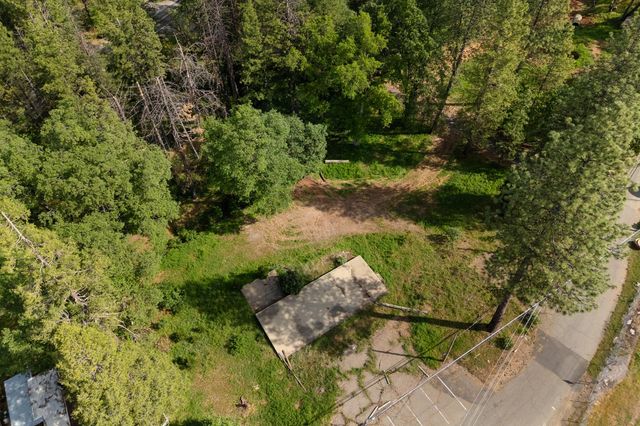 3435 Carson Rd, Camino, CA 95709