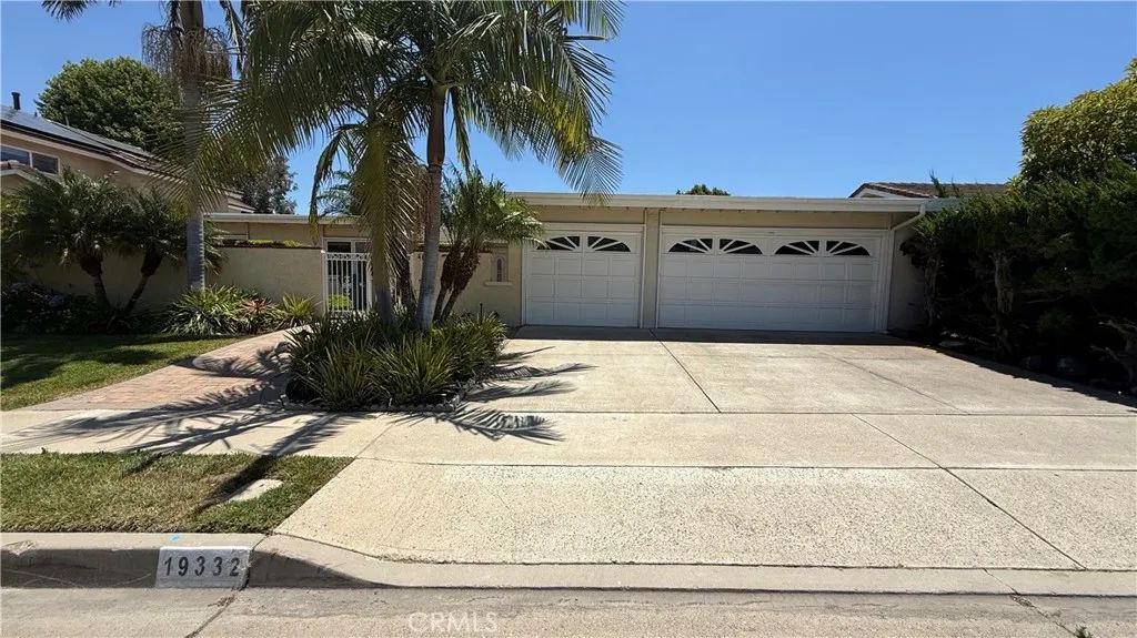 19332 Sierra Bello, Irvine, CA 92603