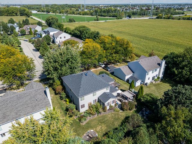 25205 Pastoral Drive, Plainfield, IL 60585