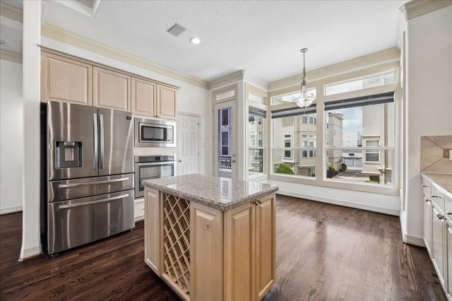 1515 Hyde Park Boulevard 32, Houston, TX 77006