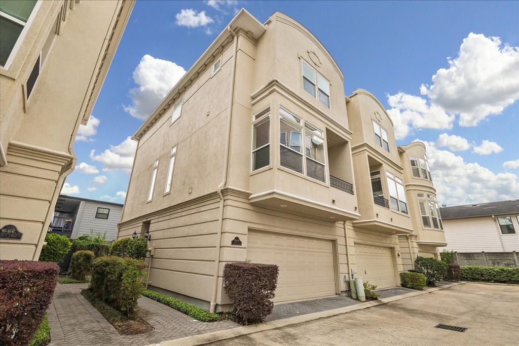 1515 Hyde Park Boulevard 32, Houston, TX 77006