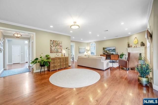 57 Merrifield Way, Cresskill, NJ 07626