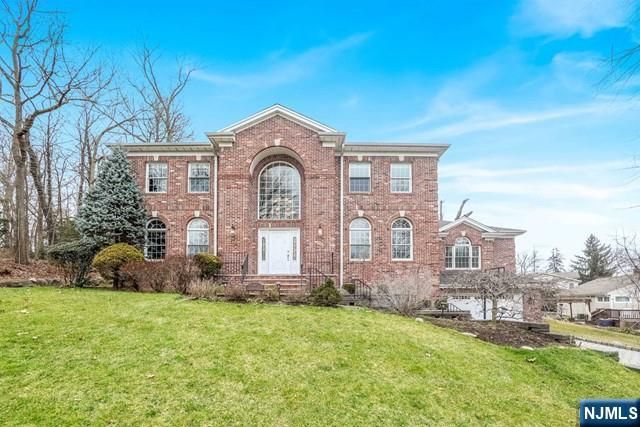 57 Merrifield Way, Cresskill, NJ 07626