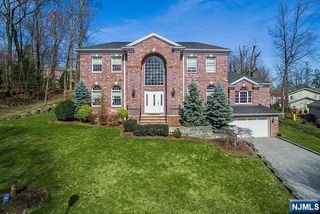 57 Merrifield Way, Cresskill, NJ 07626