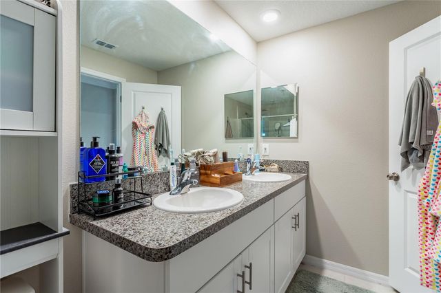23265 WILLOW GLEN WAY, Lutz, FL 33549