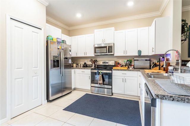 23265 WILLOW GLEN WAY, Lutz, FL 33549
