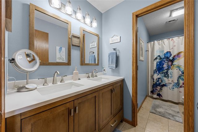 830 Elliott Court, Iowa City, IA 52246