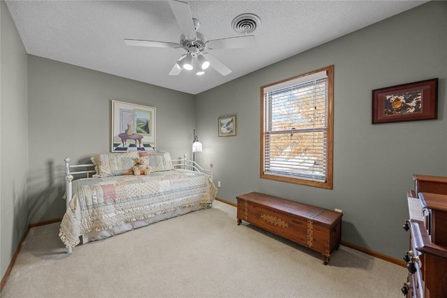 830 Elliott Court, Iowa City, IA 52246