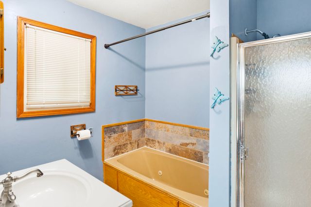 292 Golfers Lane, Galena, MO 65656