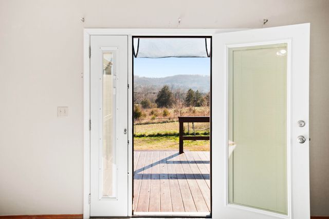 292 Golfers Lane, Galena, MO 65656