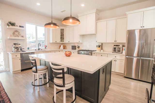 7810 Hutton Creek Ln, Fair Oaks, CA 95628