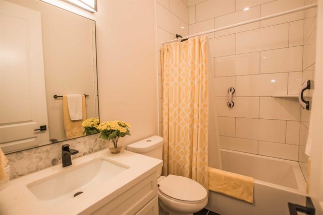 7810 Hutton Creek Ln, Fair Oaks, CA 95628