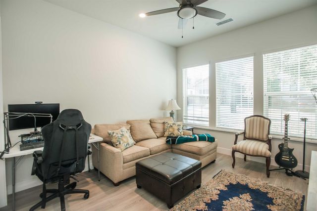 7810 Hutton Creek Ln, Fair Oaks, CA 95628