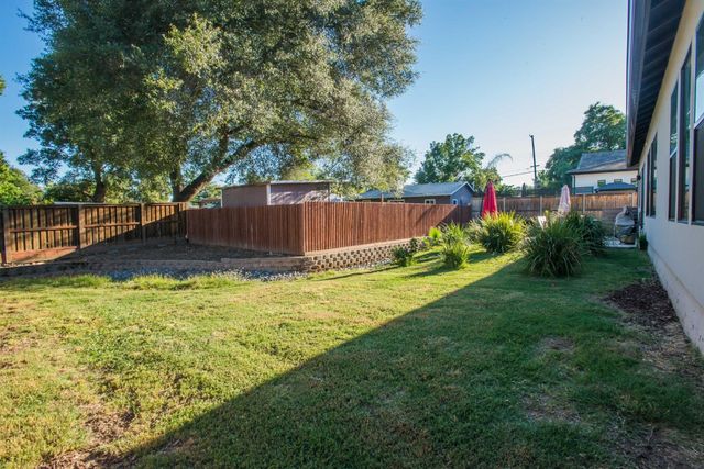 7810 Hutton Creek Ln, Fair Oaks, CA 95628