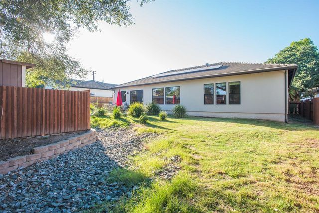 7810 Hutton Creek Ln, Fair Oaks, CA 95628