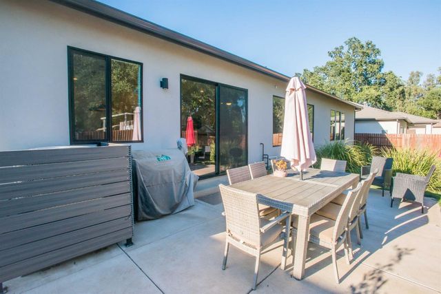 7810 Hutton Creek Ln, Fair Oaks, CA 95628